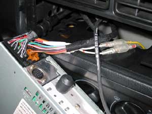 �I�[�f�B�I���j�b�g���ʂ̔z������d����